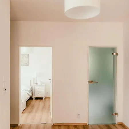 Apartment Wake Up *