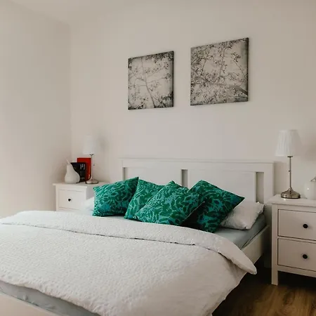 Apartment Wake Up *