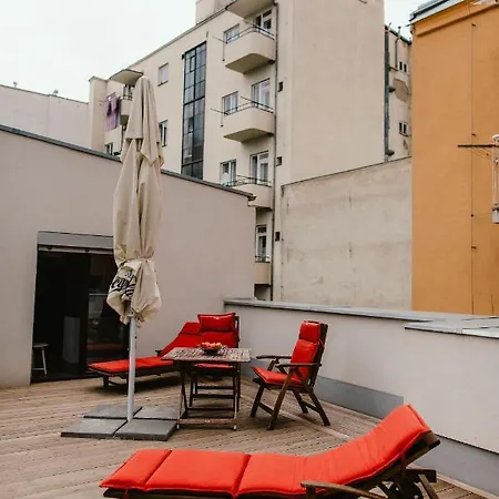 Wake Up Apartment